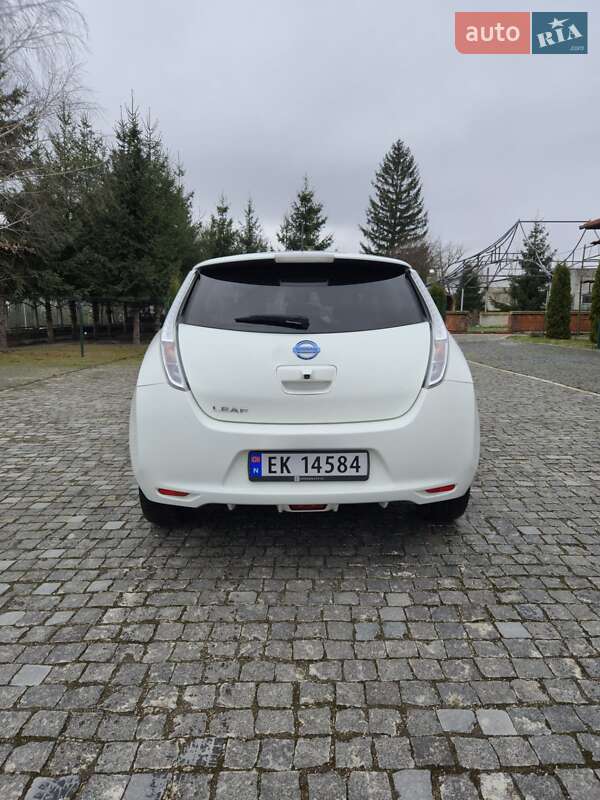 Хетчбек Nissan Leaf 2015 в Золочеві фото 40 Хетчбек Nissan Leaf 2015 в Золочеві