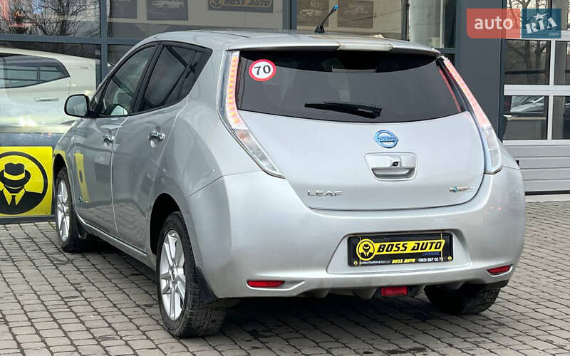 Хетчбек Nissan Leaf 2013 в Івано-Франківську