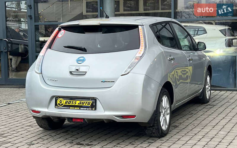 Хетчбек Nissan Leaf 2013 в Івано-Франківську