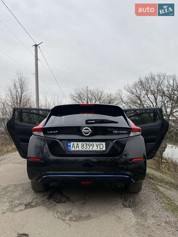 Хетчбек Nissan Leaf 2021 в Києві фото 7 Хетчбек Nissan Leaf 2021 в Києві