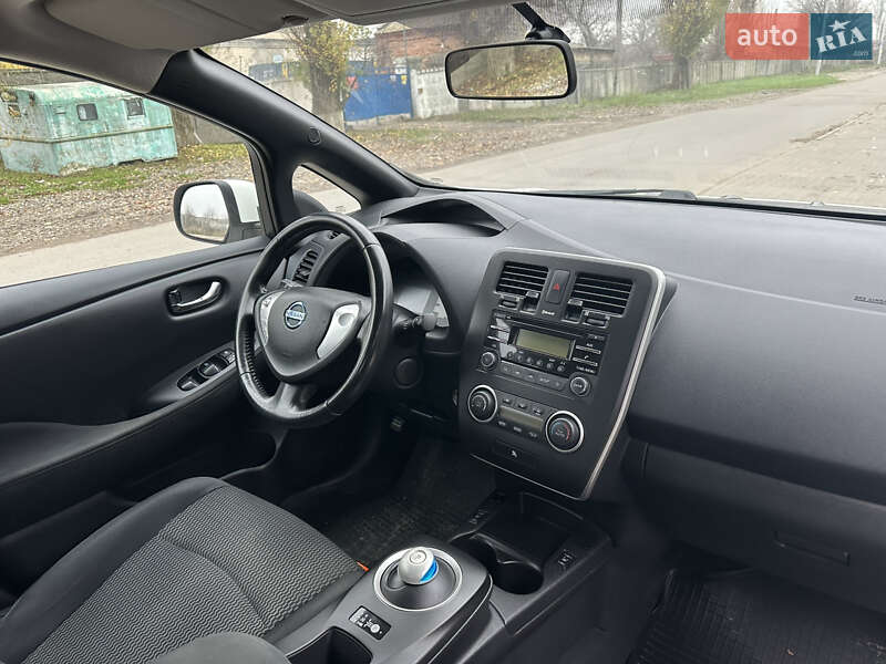 Хэтчбек Nissan Leaf 2013 в Одессе