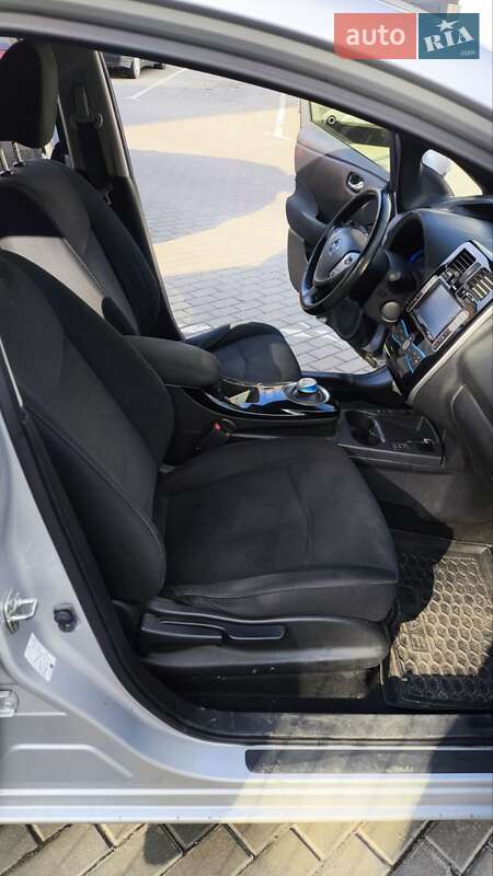 Хэтчбек Nissan Leaf 2013 в Виннице