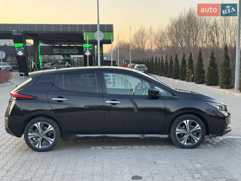 Хетчбек Nissan Leaf 2021 в Хмельницькому