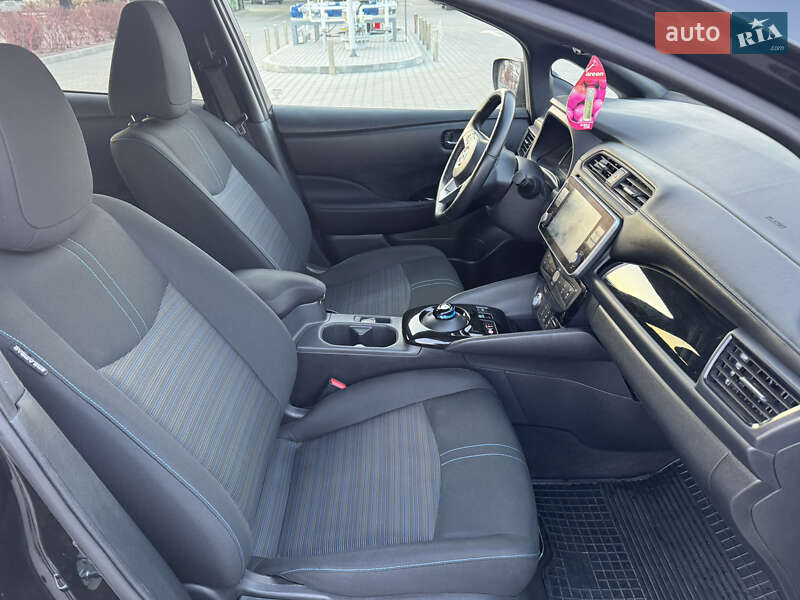 Хетчбек Nissan Leaf 2021 в Хмельницькому
