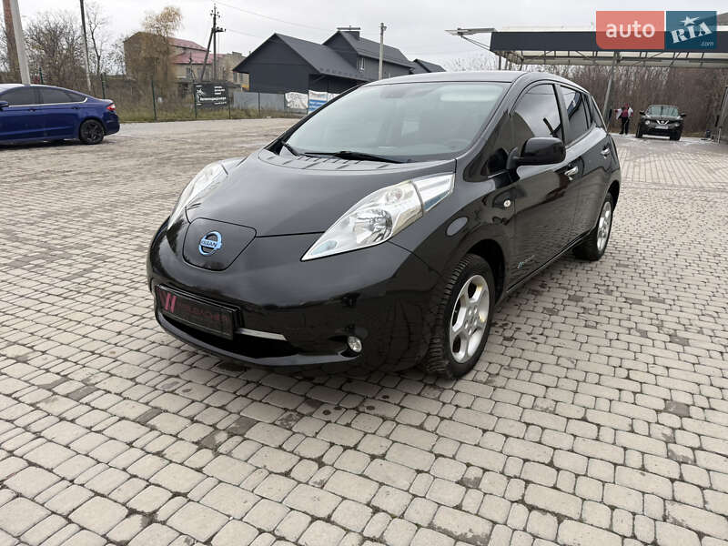 Хэтчбек Nissan Leaf 2016 в Борщеве