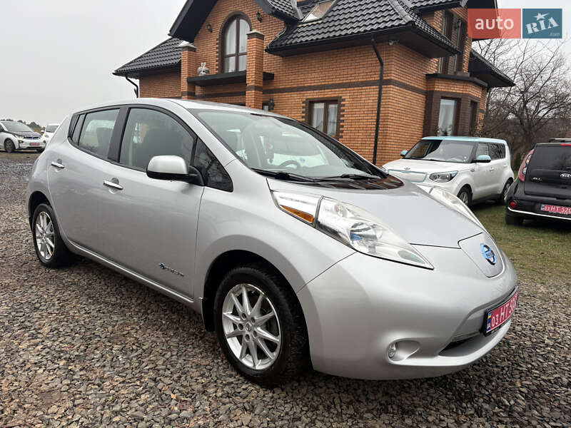 Хэтчбек Nissan Leaf 2013 в Луцке