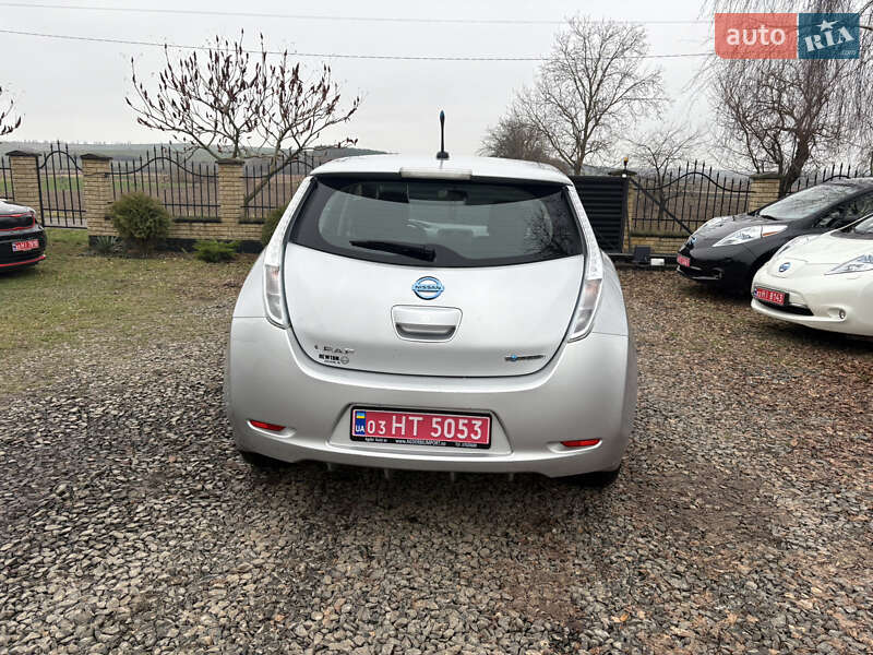Хэтчбек Nissan Leaf 2013 в Луцке