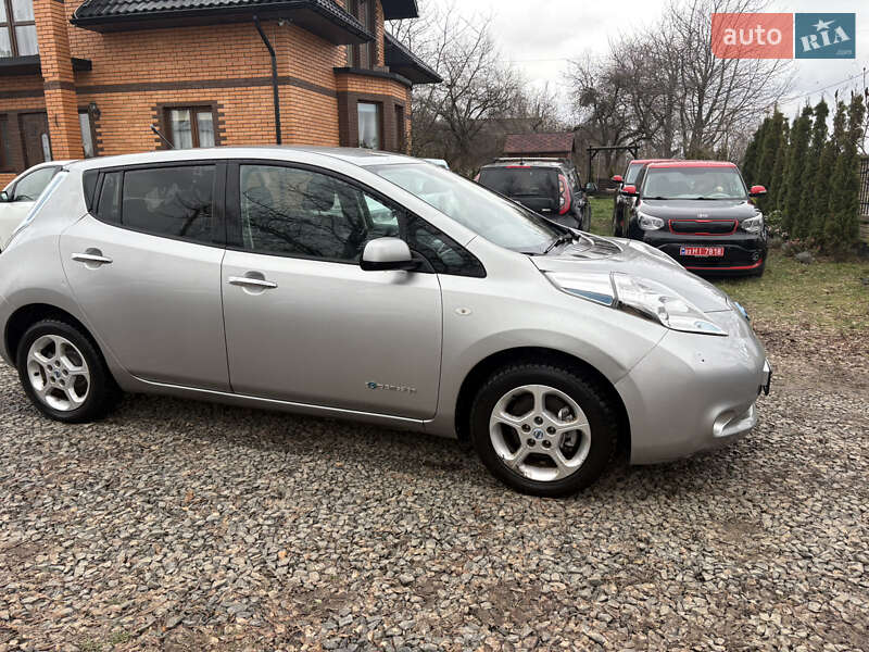 Хэтчбек Nissan Leaf 2013 в Луцке фото 3 Хэтчбек Nissan Leaf 2013 в Луцке