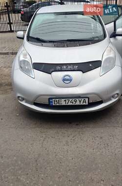 Хэтчбек Nissan Leaf 2016 в Николаеве