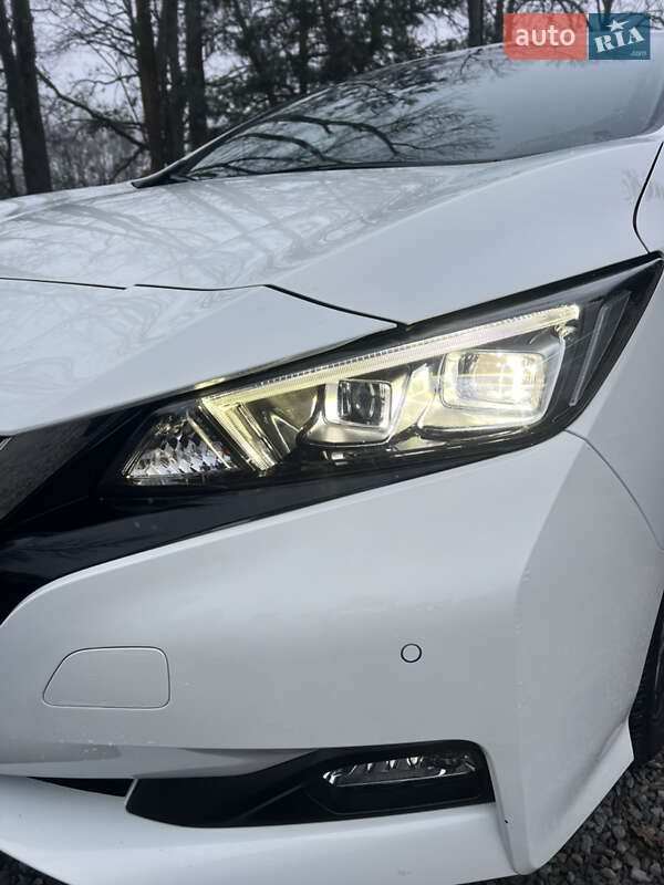 Хэтчбек Nissan Leaf 2021 в Львове