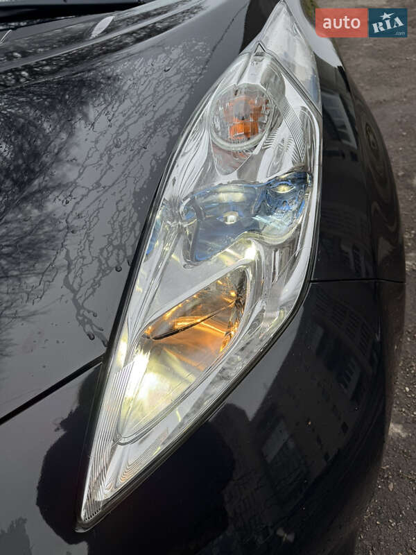 Хэтчбек Nissan Leaf 2016 в Горохове