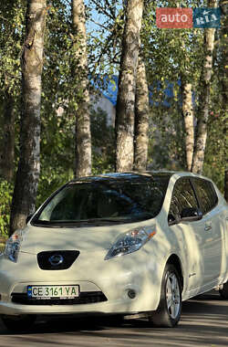 Хэтчбек Nissan Leaf 2012 в Черновцах