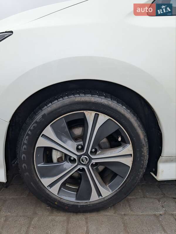 Хетчбек Nissan Leaf 2018 в Івано-Франківську фото 6 Хетчбек Nissan Leaf 2018 в Івано-Франківську