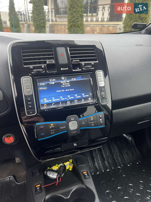 Хэтчбек Nissan Leaf 2016 в Золочеве