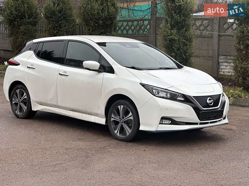 Хэтчбек Nissan Leaf 2020 в Житомире