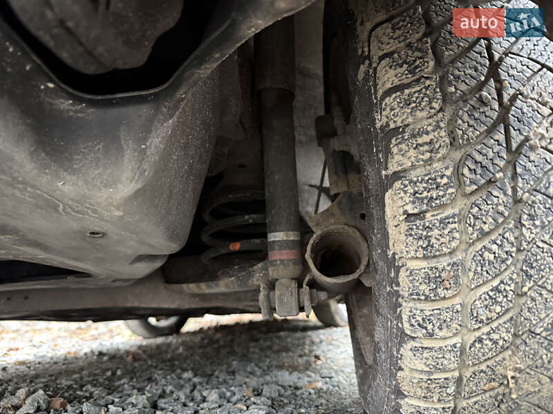 Хэтчбек Nissan Leaf 2012 в Умани