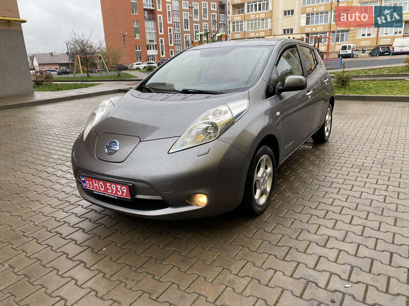 Хэтчбек Nissan Leaf 2014 в Черновцах