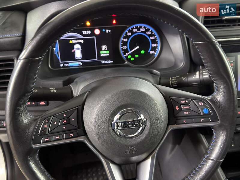 Хетчбек Nissan Leaf 2018 в Кременчуці