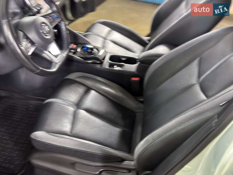 Хетчбек Nissan Leaf 2018 в Кременчуці