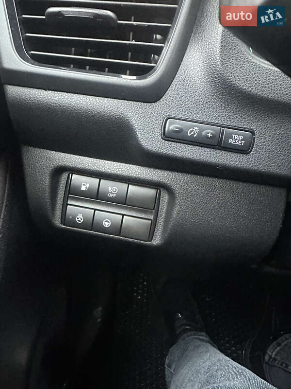 Хэтчбек Nissan Leaf 2020 в Тернополе фото 17 Хэтчбек Nissan Leaf 2020 в Тернополе