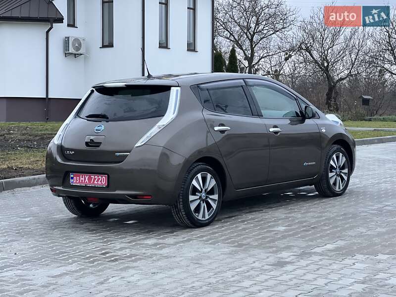 Хэтчбек Nissan Leaf 2017 в Ровно