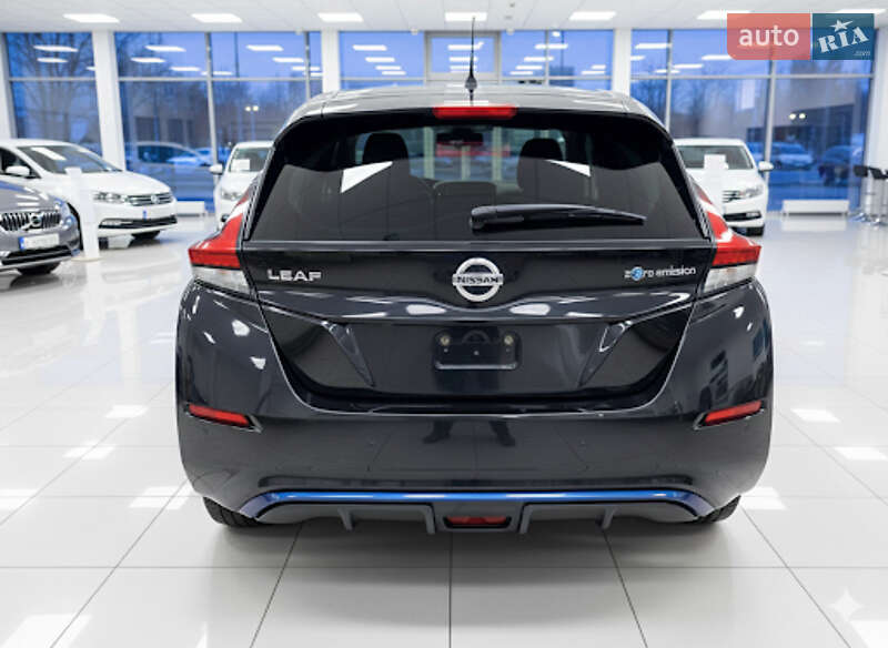 Хэтчбек Nissan Leaf 2018 в Луцке