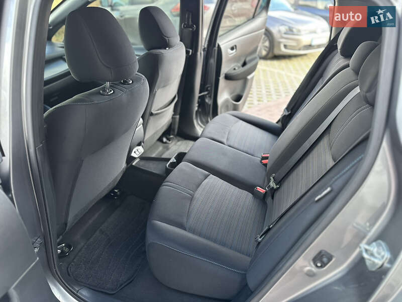 Хетчбек Nissan Leaf 2023 в Рівному