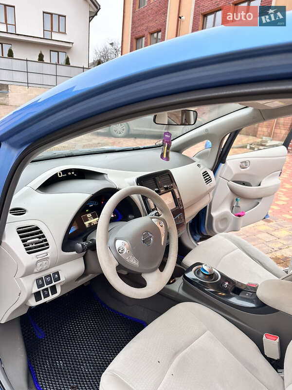 Хэтчбек Nissan Leaf 2018 в Черновцах