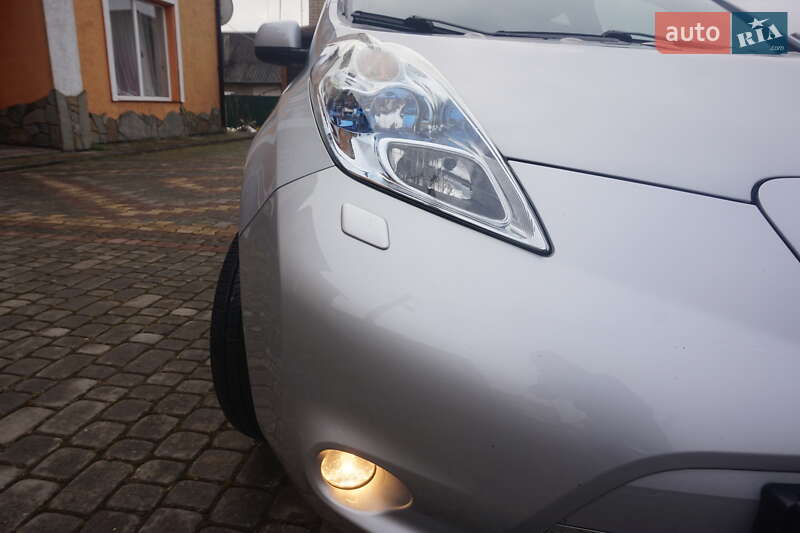 Хетчбек Nissan Leaf 2011 в Самборі фото 23 Хетчбек Nissan Leaf 2011 в Самборі