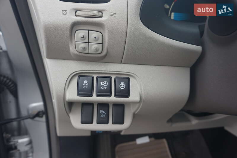 Хетчбек Nissan Leaf 2011 в Самборі фото 29 Хетчбек Nissan Leaf 2011 в Самборі