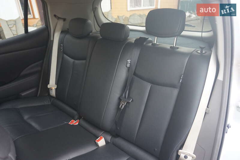 Хетчбек Nissan Leaf 2011 в Самборі фото 47 Хетчбек Nissan Leaf 2011 в Самборі