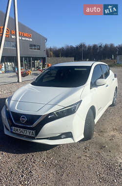 Хетчбек Nissan Leaf 2018 в Коростишеві