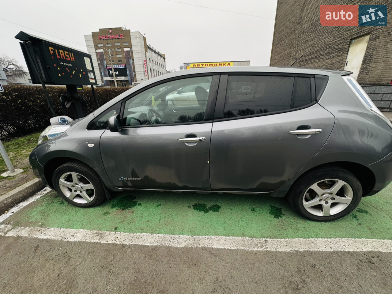 2014 Nissan Leaf - мініатюра 13