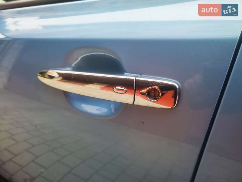 Хэтчбек Nissan Leaf 2016 в Львове