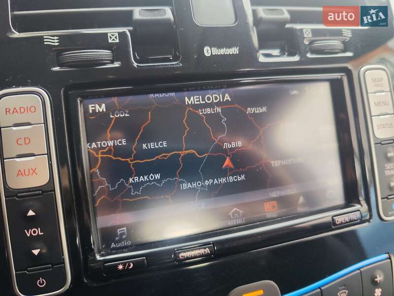 Хэтчбек Nissan Leaf 2016 в Львове