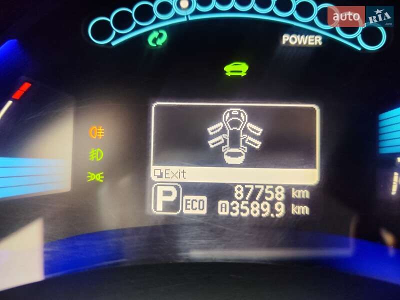 Хэтчбек Nissan Leaf 2016 в Львове