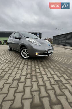 Хэтчбек Nissan Leaf 2015 в Луцке