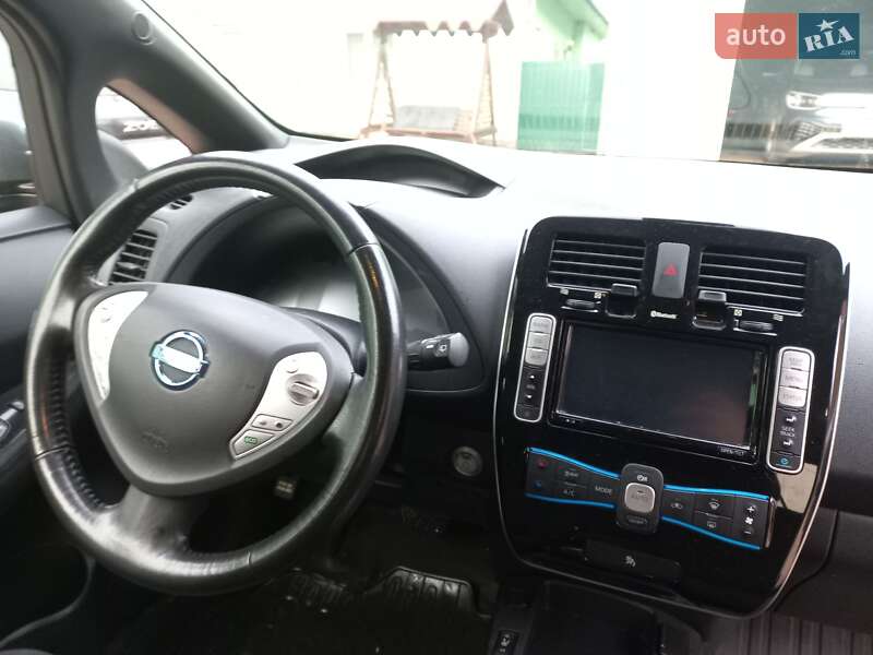 Хэтчбек Nissan Leaf 2017 в Шептицькому
