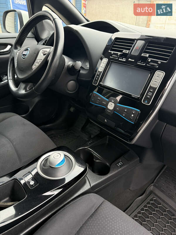 Хэтчбек Nissan Leaf 2014 в Сумах