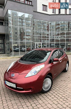 Хетчбек Nissan Leaf 2013 в Івано-Франківську