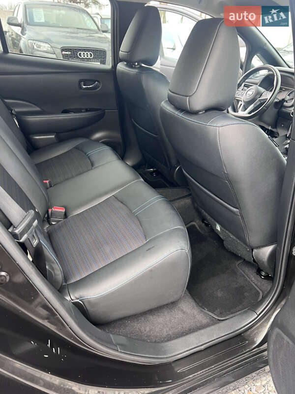 Хэтчбек Nissan Leaf 2018 в Ровно фото 24 Хэтчбек Nissan Leaf 2018 в Ровно