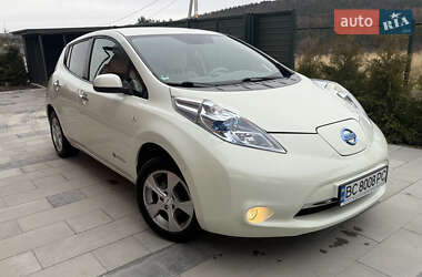 Хетчбек Nissan Leaf 2012 в Миколаєві