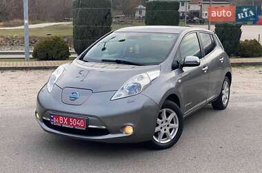 Хэтчбек Nissan Leaf 2015 в Днепре