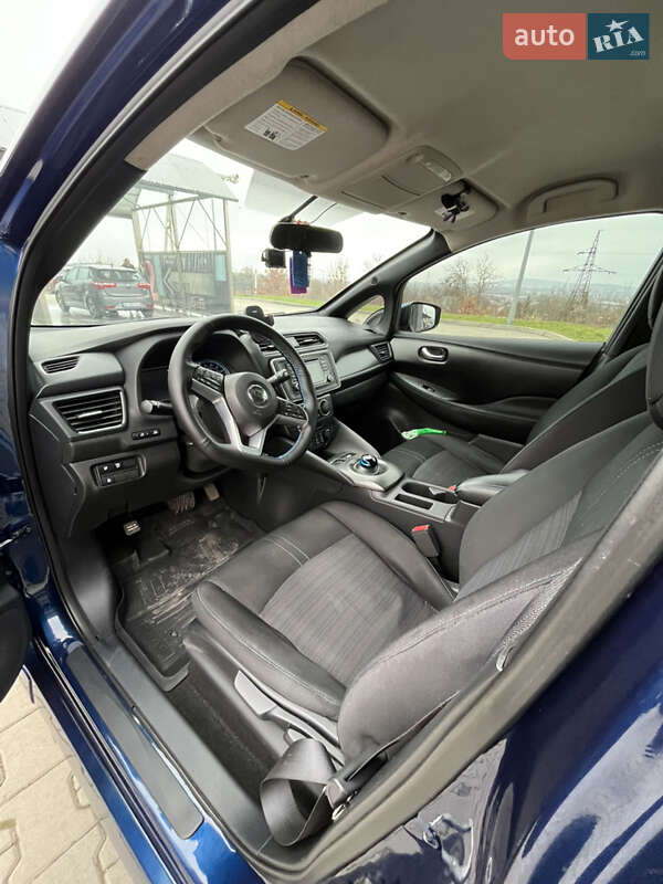 Хэтчбек Nissan Leaf 2018 в Львове