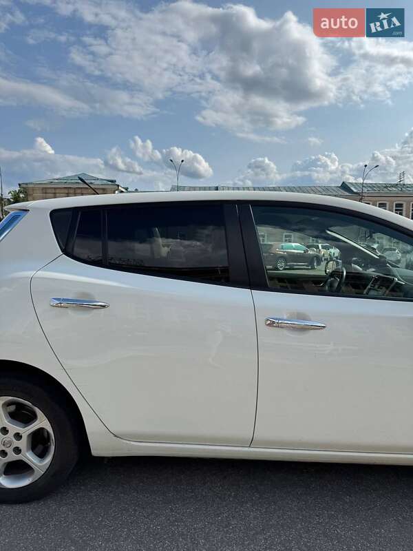 Хэтчбек Nissan Leaf 2013 в Харькове фото 7 Хэтчбек Nissan Leaf 2013 в Харькове