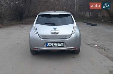 Хэтчбек Nissan Leaf 2015 в Луцке