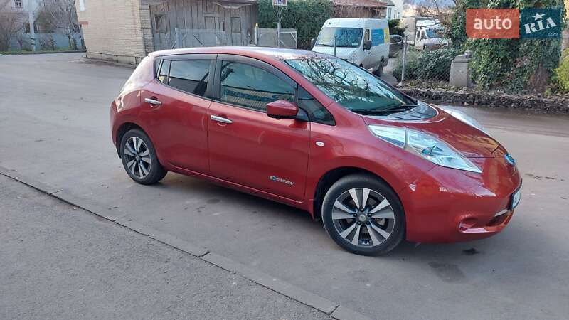Хэтчбек Nissan Leaf 2015 в Фастове