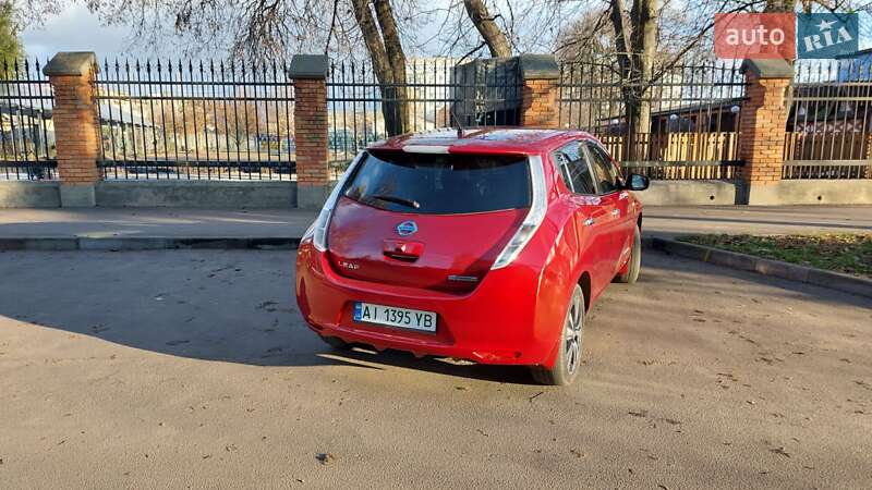 Хэтчбек Nissan Leaf 2015 в Фастове