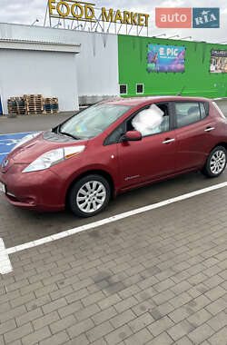 Хэтчбек Nissan Leaf 2015 в Виннице