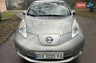 Хетчбек Nissan Leaf 2015 в Хмельницькому